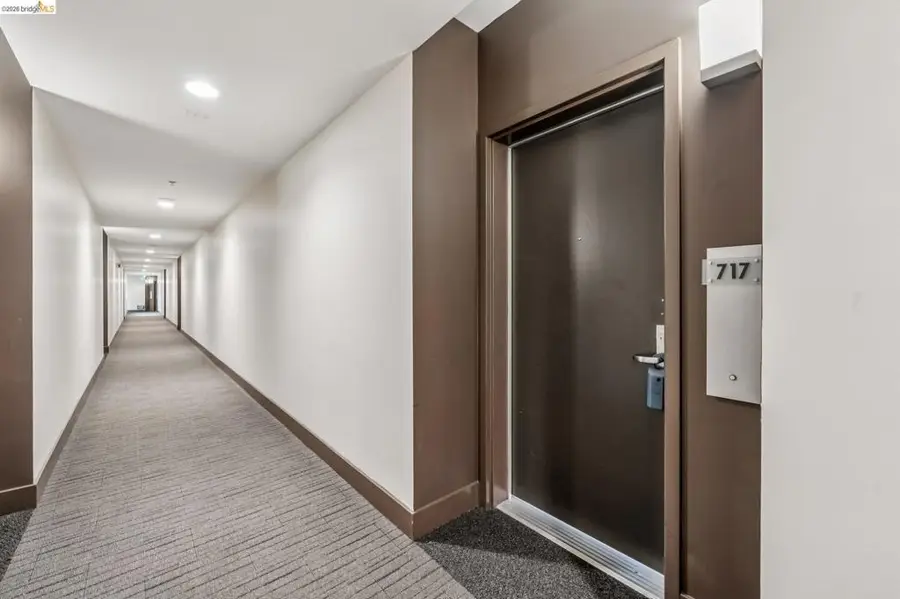 438 W Grand Ave #717, Oakland, CA 94612 - #3