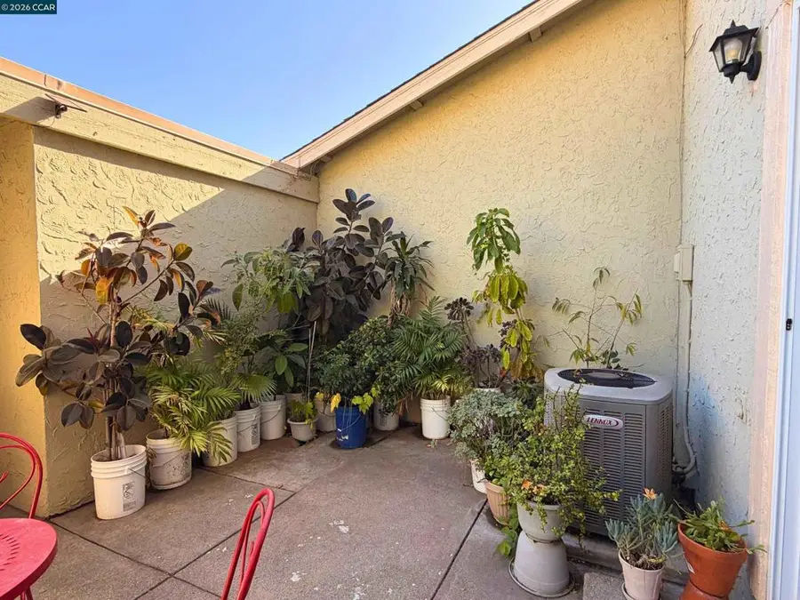 61 Meadowbrook Cir, Pittsburg, CA 94565 - #3