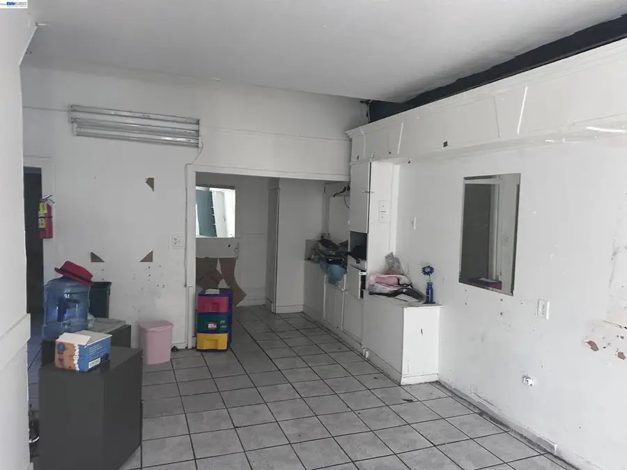2270 International Blvd, Oakland, CA 94601 - #3