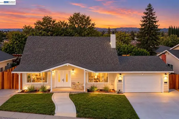 11686 Regio Dr, Dublin, CA 94568
