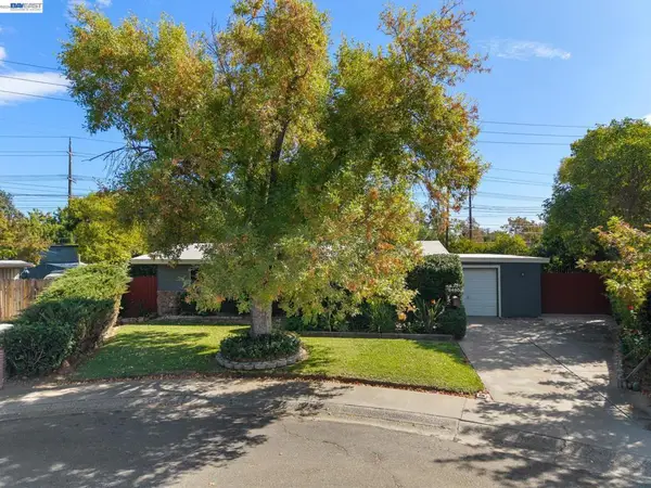 2485 Fernandez Dr, Sacramento, CA 95822