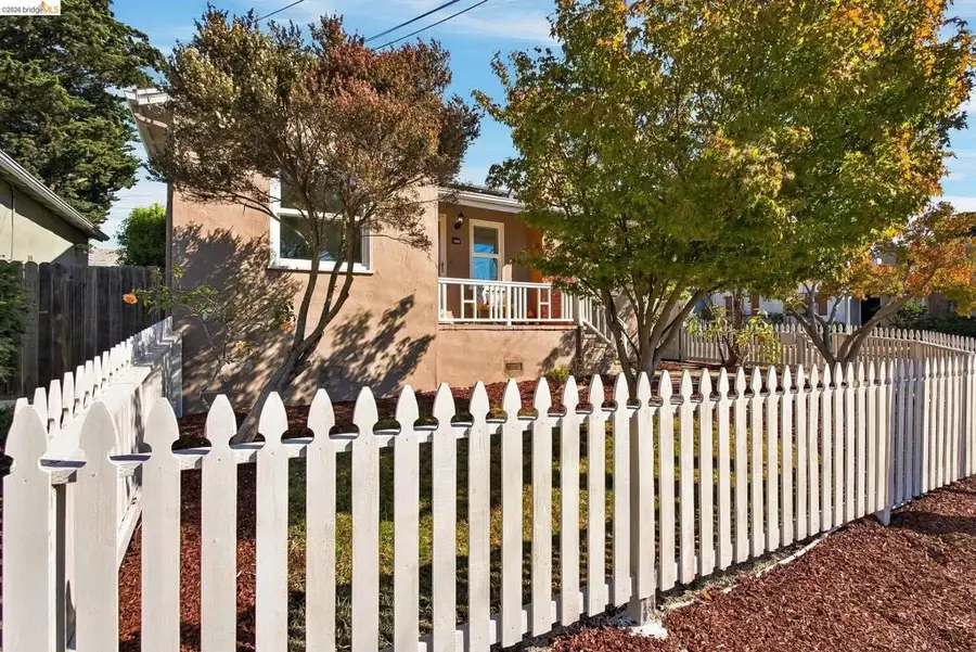 1555 Acton St, Berkeley, CA 94702 - #2