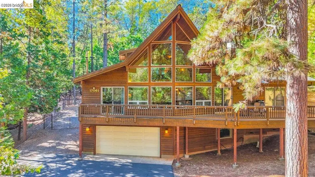 17061 Broken Pine Dr, Sonora, CA 95370 - #1