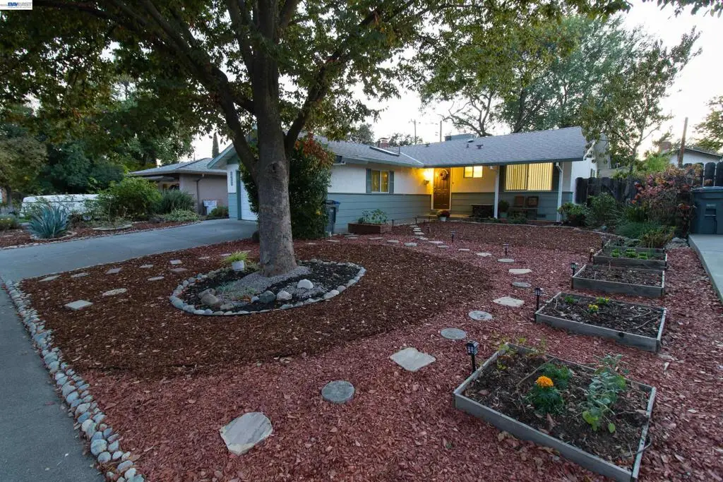 1423 Banyan Place, Davis, CA 95618 - #1