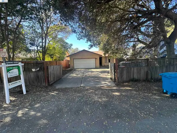 667 Marsh Rd, Menlo Park, CA 94025