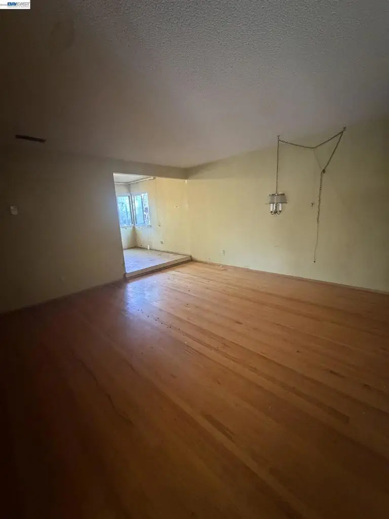 1174 Forest Creek Dr, San Jose, CA 95129 - #3