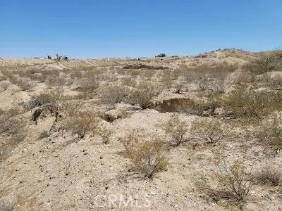 8 Henderson Street, Barstow, CA 92311 - #3