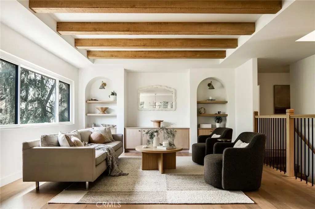 521 Fremont Drive, Pasadena, CA 91103 - Image #1