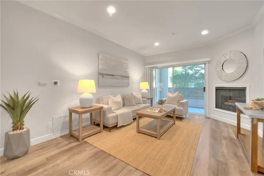 300 N El Molino Avenue #118, Pasadena, CA 91101 - Image #2