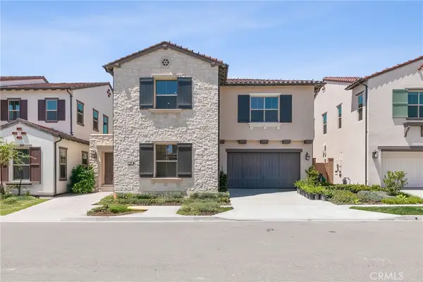 127 Oakstone, Irvine, CA 92618