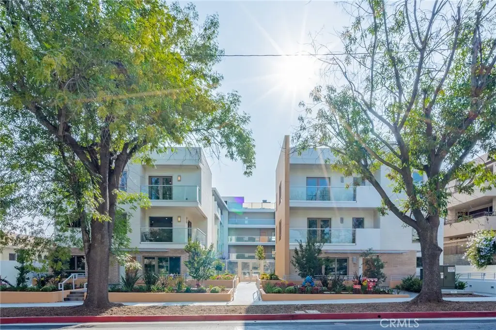 137 S Wilson Avenue #107, Pasadena, CA 91106 - Image #1