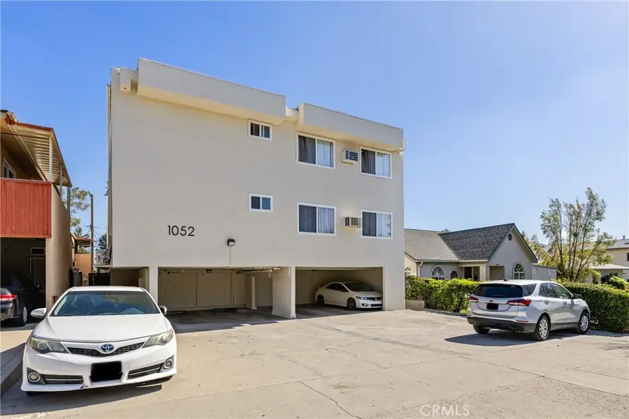 1052 Elm Avenue, Glendale, CA 91201 - #2