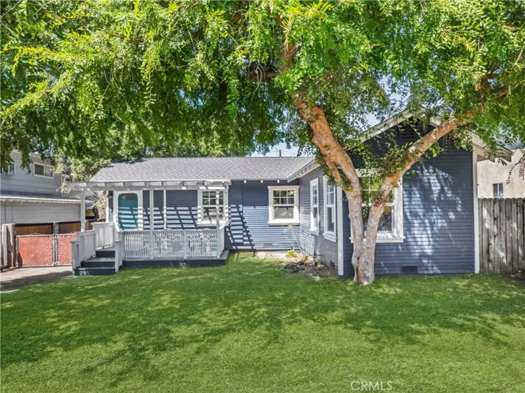 135 N Shamrock Avenue, Monrovia, CA 91016 - Image #1