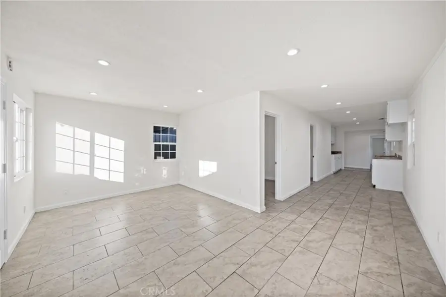 13032 S Main Street, Los Angeles, CA 90061 - Image #2