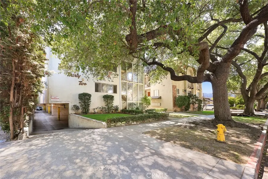 332 Riverdale Drive, Glendale, CA 91204 - Image #3