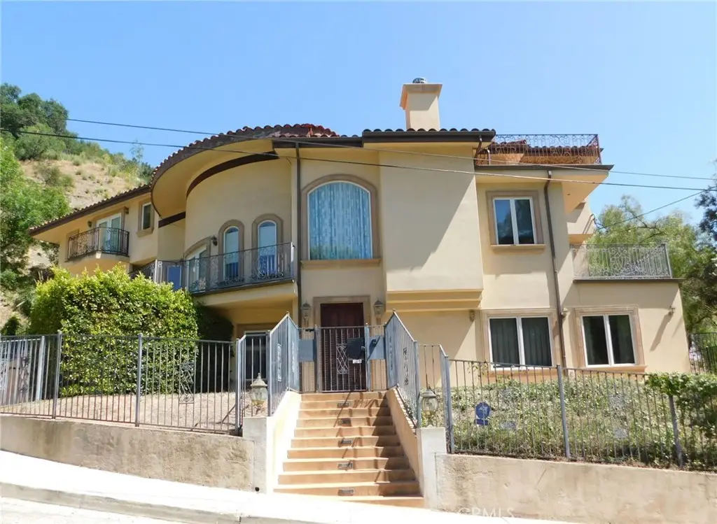 9706 Hensal Road, Beverly Hills, CA 90210 - Image #1