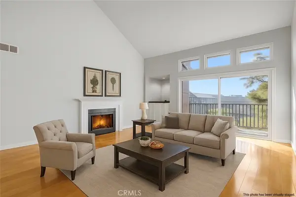 18324 Clark Street #315, Tarzana, CA 91356