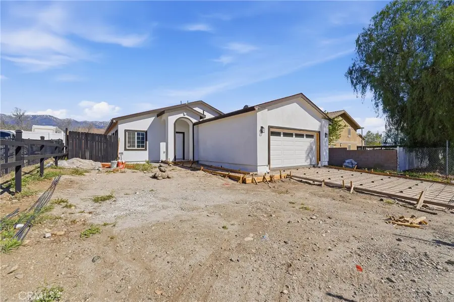 1469 E George, Banning, CA 92220 - #2