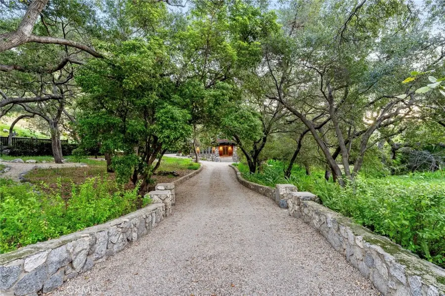 354 N Canon Avenue, Sierra Madre, CA 91024 - #3