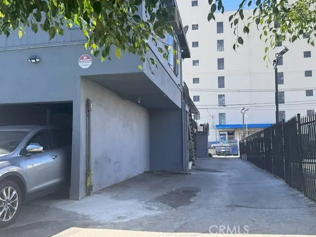 121 S Oxford, Los Angeles, CA 90004 - #2