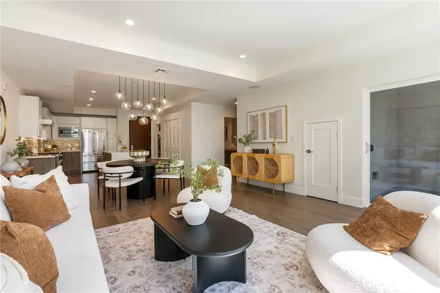 3715 San Marino Street #105, Los Angeles, CA 90019 - #3