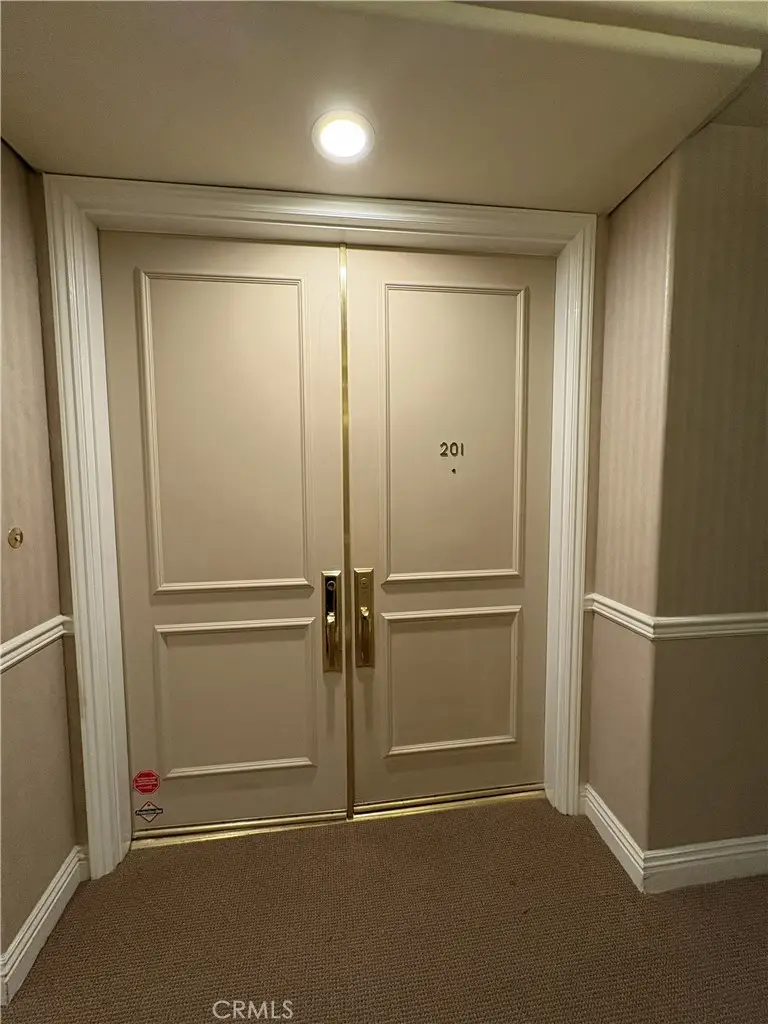 10595 Ashton Avenue #201, Los Angeles, CA 90024 - #2