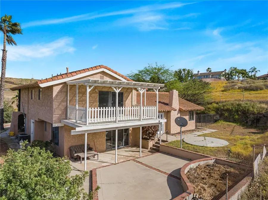 12285 Road Runner, Riverside, CA 92503 - #3