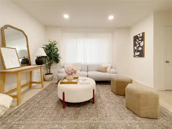 877 W Edna, Covina, CA 91722