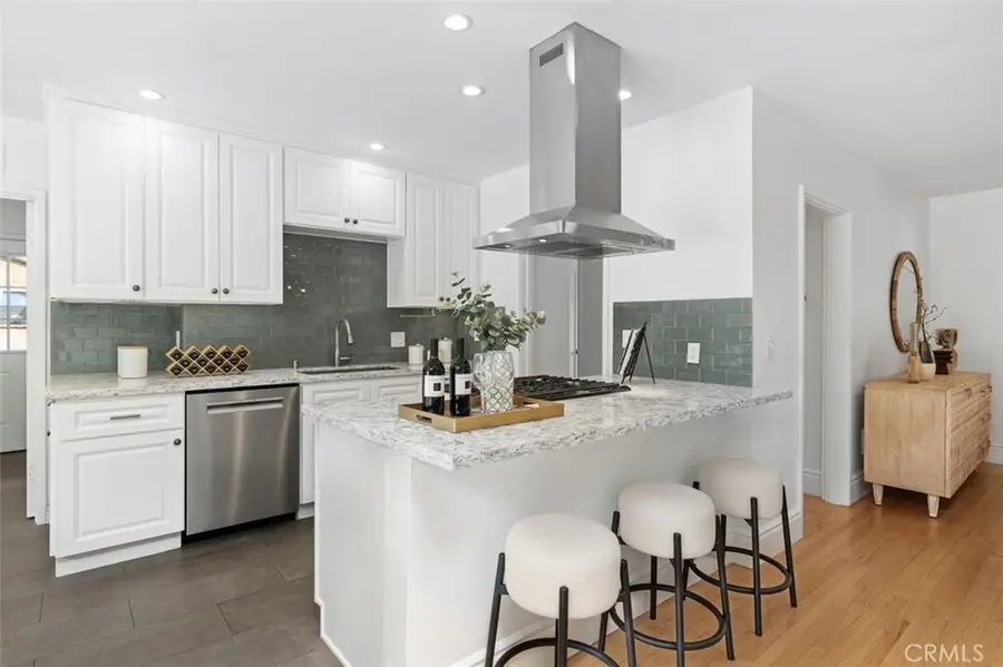 589 Buena Loma Street, Altadena, CA 91001 - #3