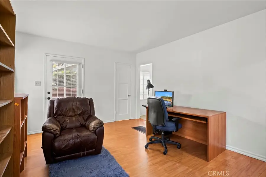 2914 Piedmont Avenue, Glendale, CA 91214 - #3