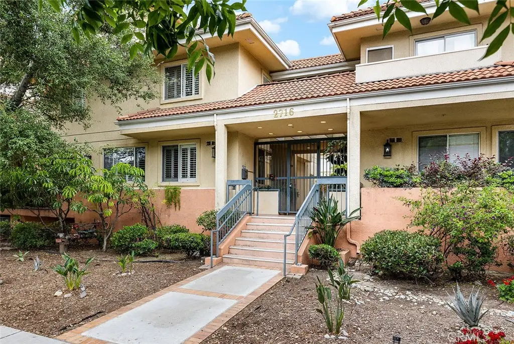 2716 Honolulu, Montrose, CA 91020 - #1