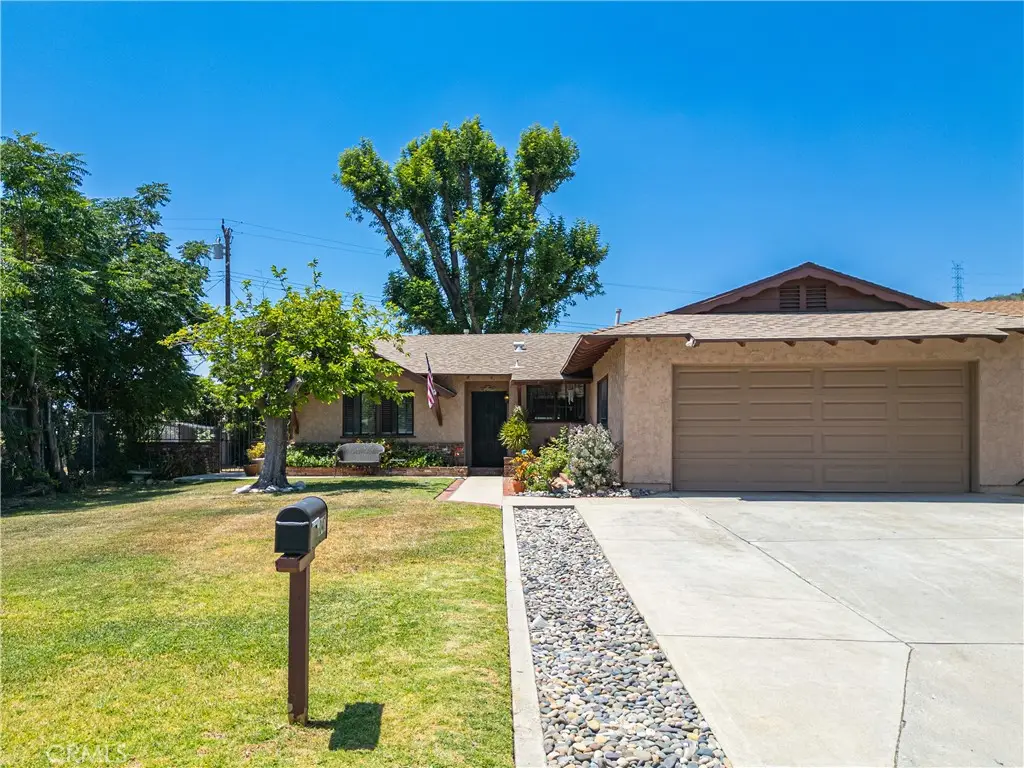 1047 Bradford, Glendora, CA 91740 - #1