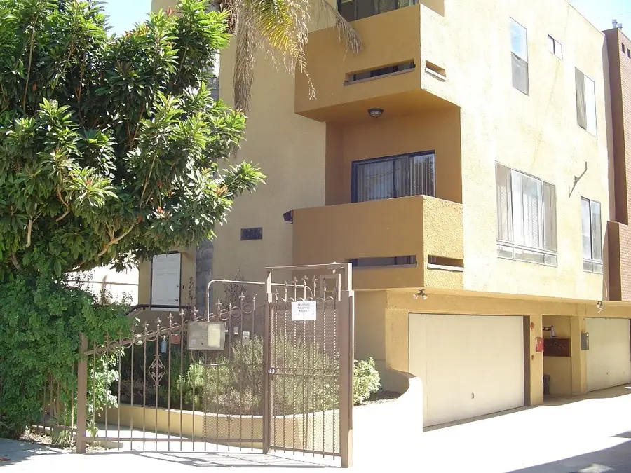 8734 - 8736 Burnet, North Hills, CA 91343 - #2
