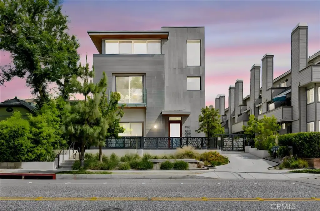 941 E California Boulevard #1, Pasadena, CA 91106 - #1