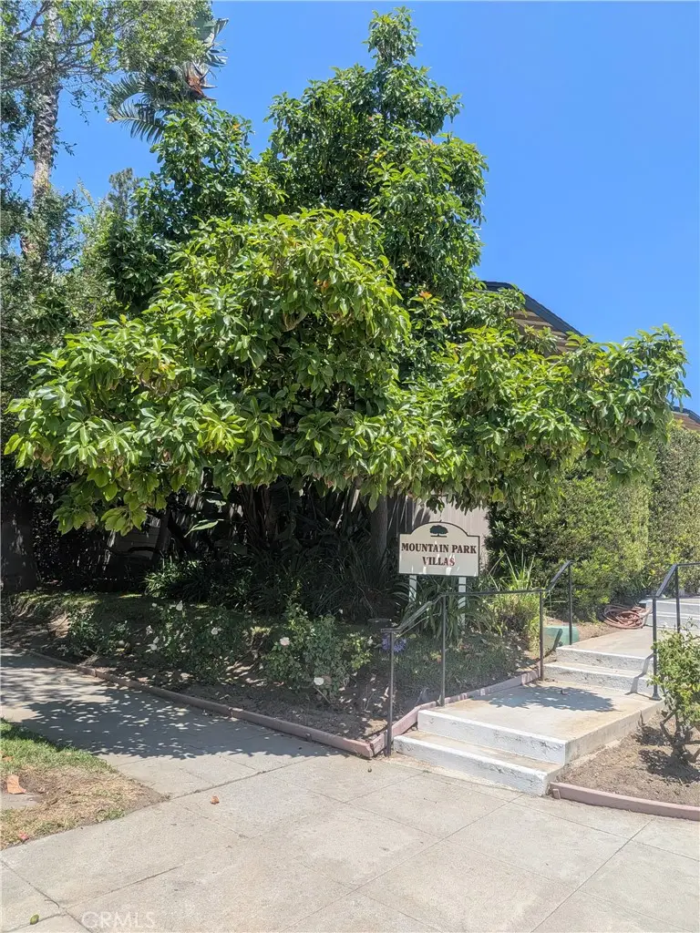2490 E Mountain Avenue, Pasadena, CA 91104 - #1