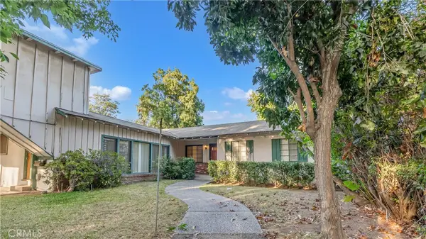 154 S Lima Street, Sierra Madre, CA 91024