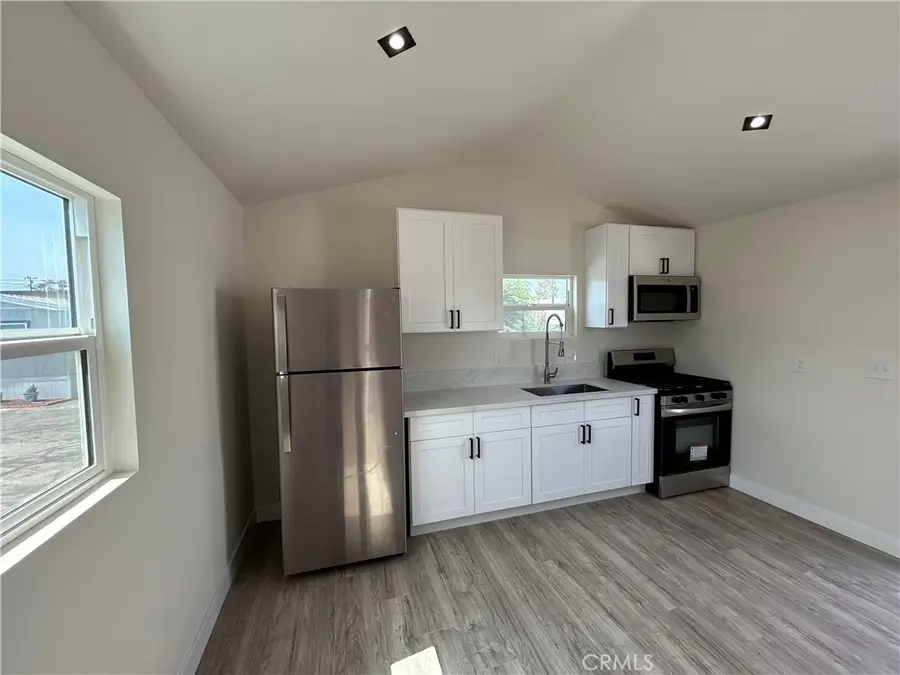 300 E Arbor Street #2, Long Beach, CA 90805 - #3