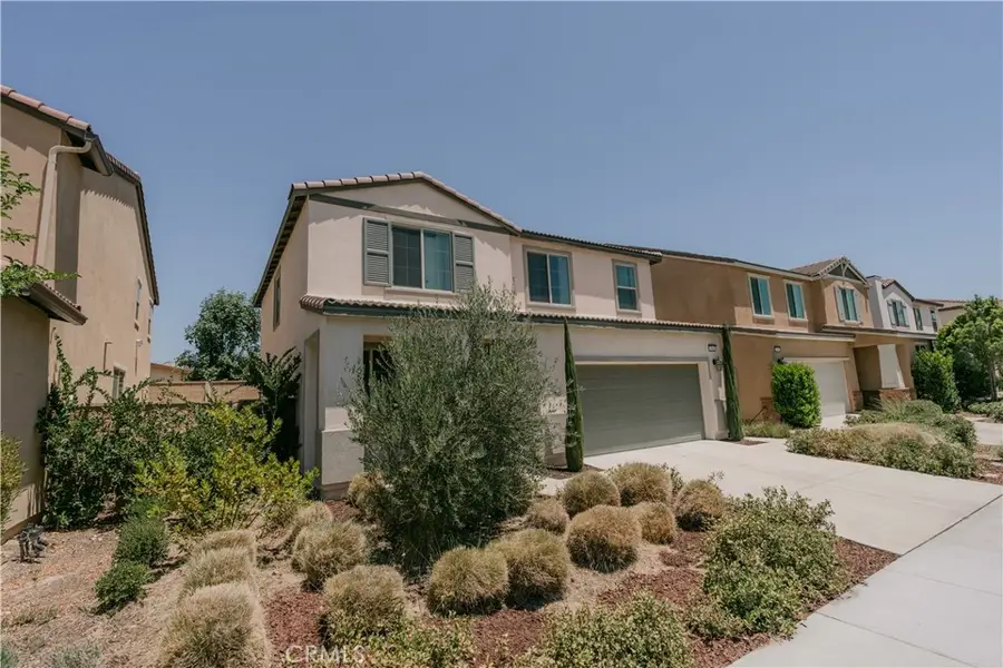 560 E Vodden, Rialto, CA 92376 - #3