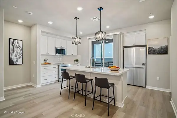 1482 Skyline Lane, San Pedro, CA 90732