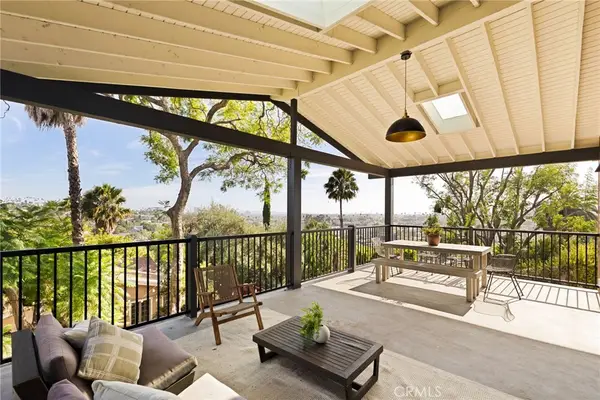 3926 Sunset Drive, Los Angeles, CA 90027