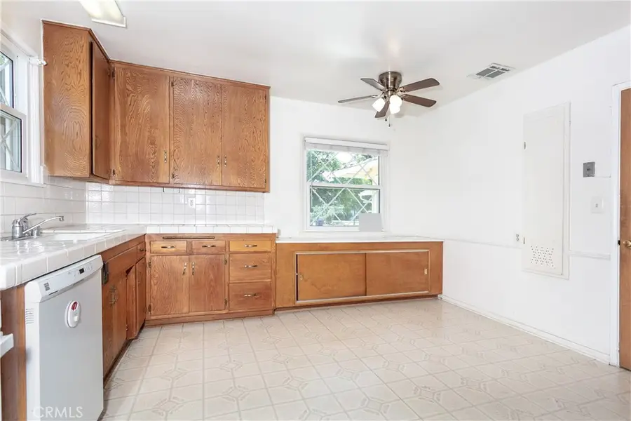 10436 Columbus Avenue, San Fernando, CA 91345 - #3