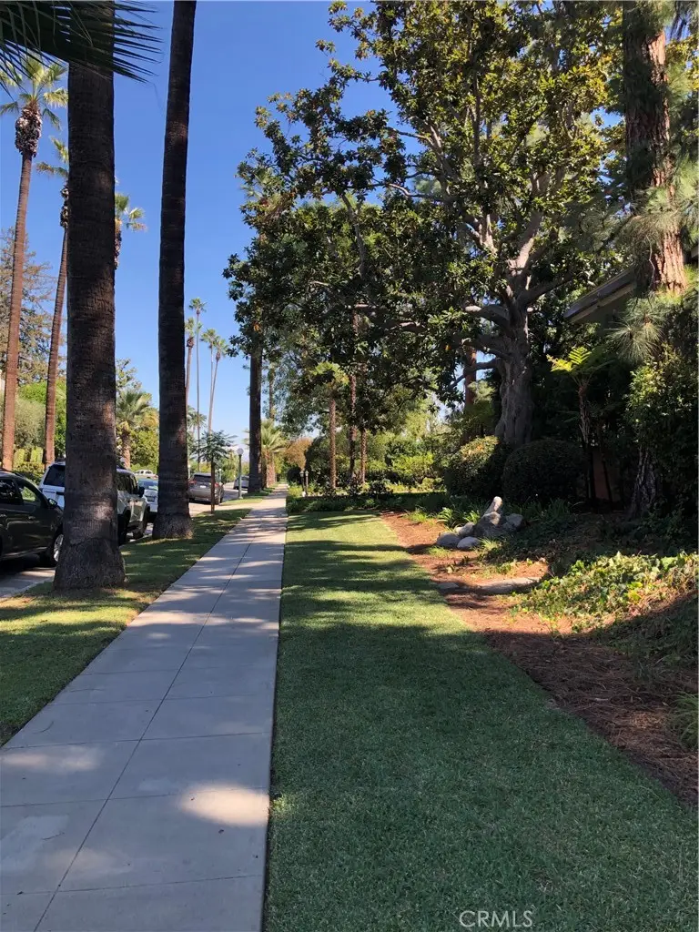 380 S Orange Grove Bl #8, Pasadena, CA 91105 - #2