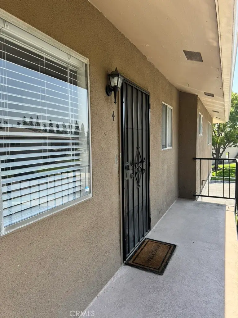 995 W Calle De Cielo, Azusa, CA 91702 - #2