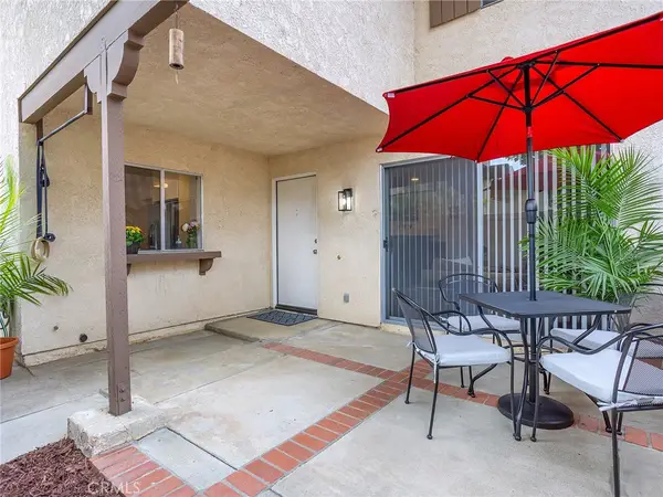 10341 Canoga Avenue #3, Chatsworth, CA 91311