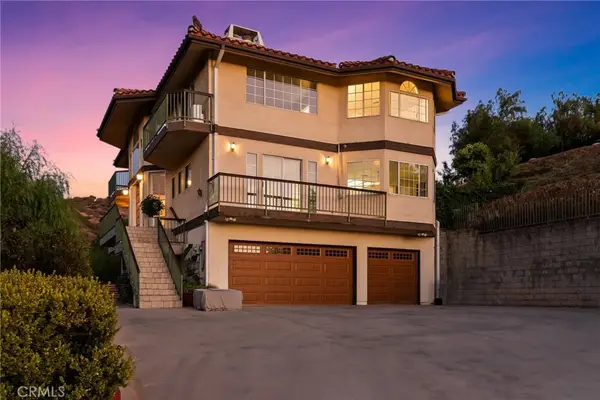 9658 Wheatland Avenue, Sunland, CA 91040