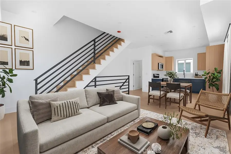 2637 S Garth Avenue, Los Angeles, CA 90034 - Image #3