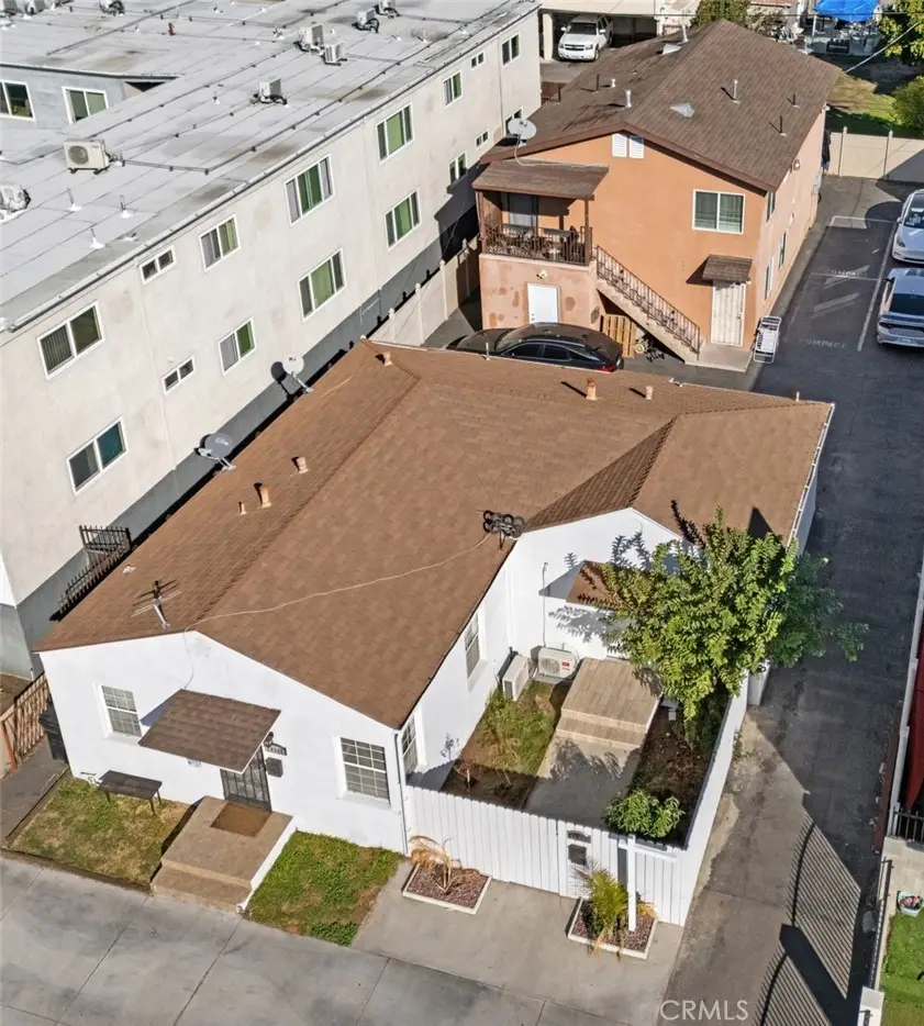 14143 Victory Boulevard, Van Nuys, CA 91401 - #1
