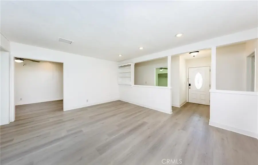 10831 Orion Avenue, San Fernando, CA 91345 - Image #3