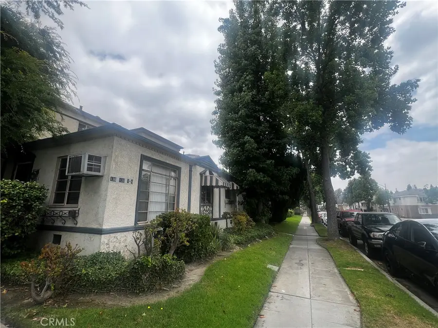 136 N Pass, Burbank, CA 91505 - Image #2