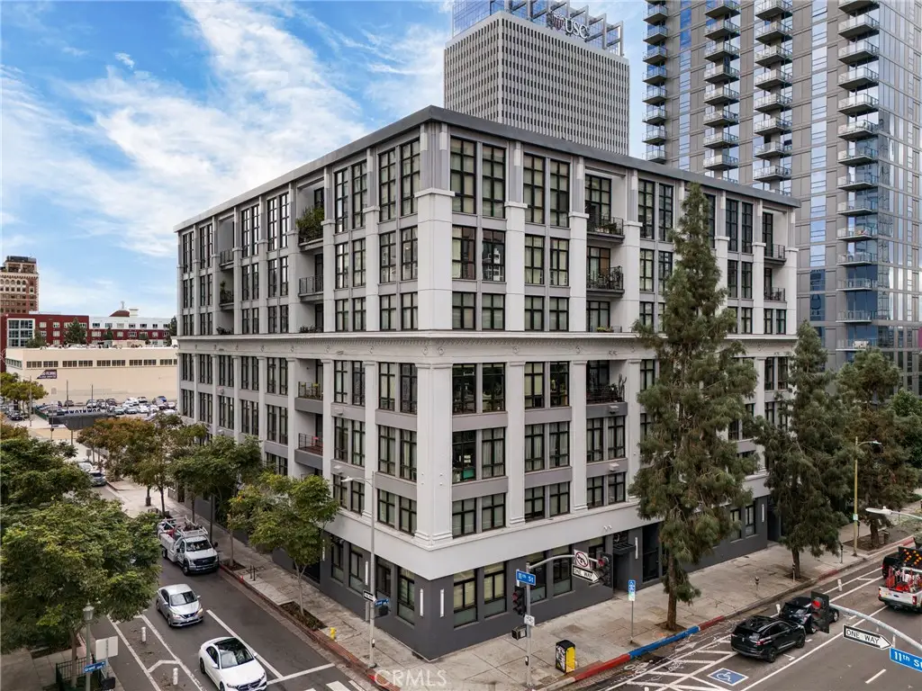 330 W 11th Street #A503, Los Angeles, CA 90015 - Image #1